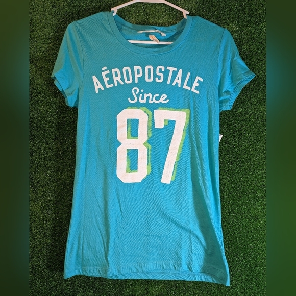Aeropostale Tops - AEROPOSTALE Tee Youth size large New with tag